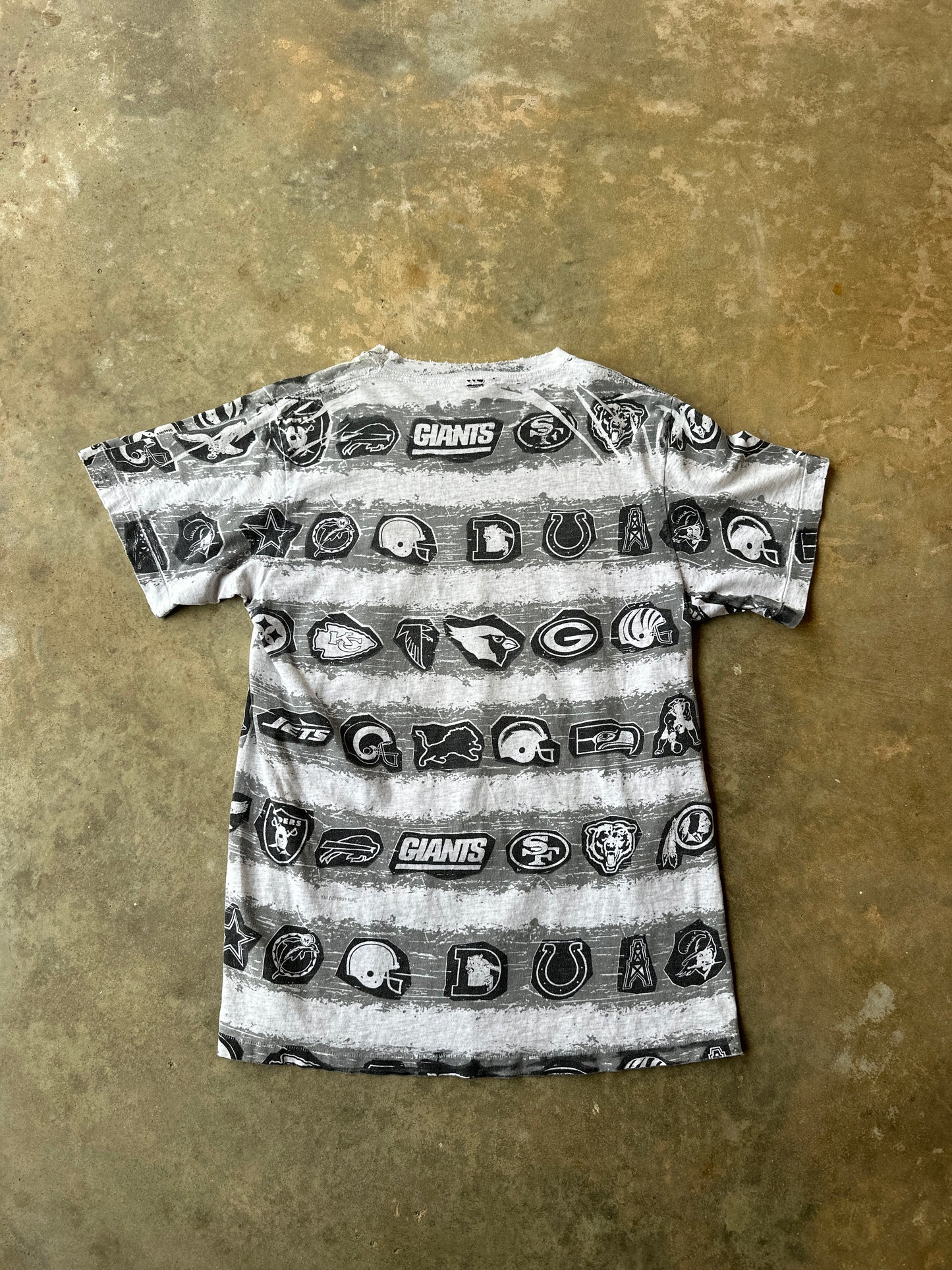 Vintage taz washington redskins tshirt (M)