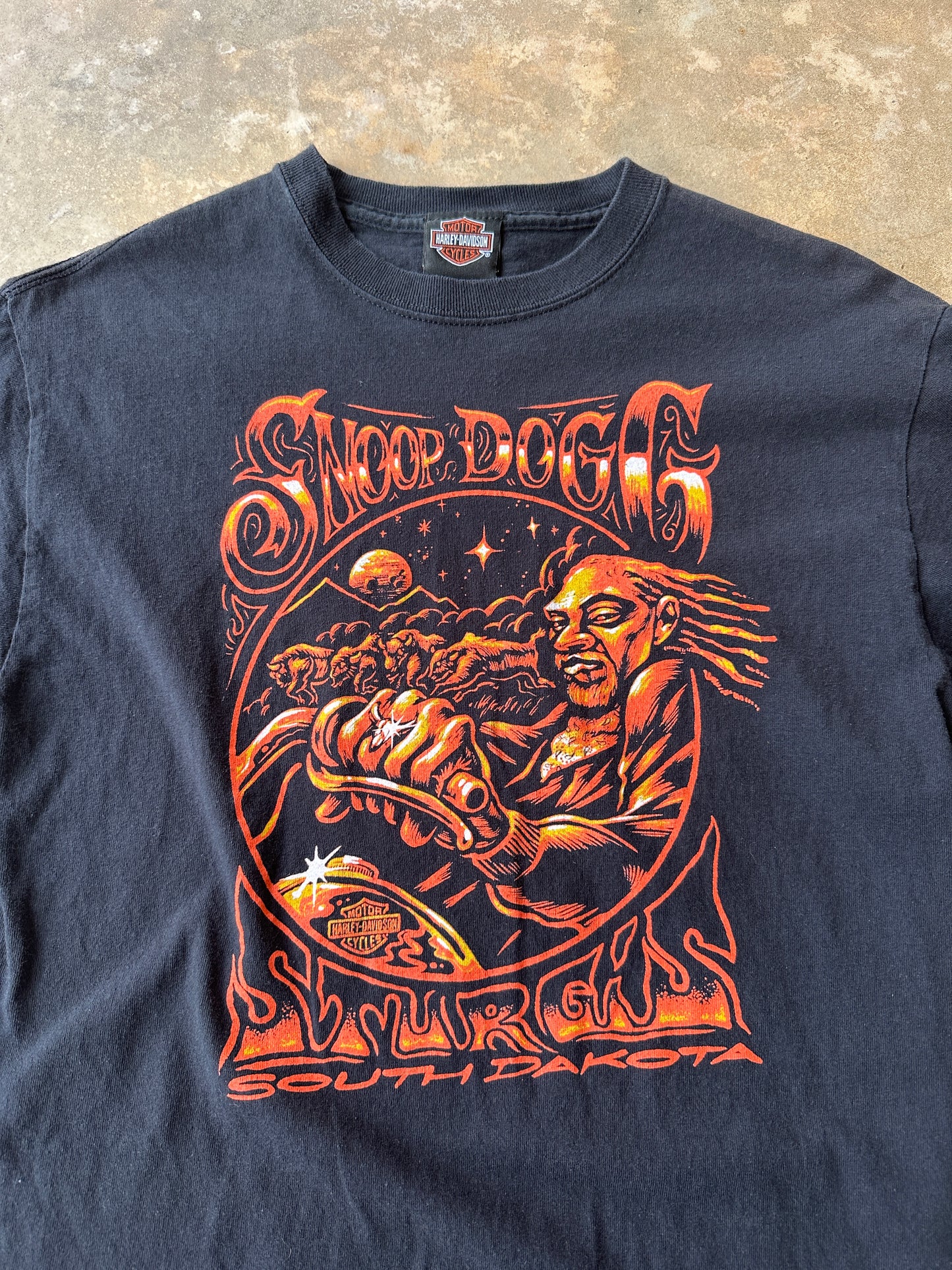 Vintage harley davidson x snoop dogg south dakota tshirt (M)