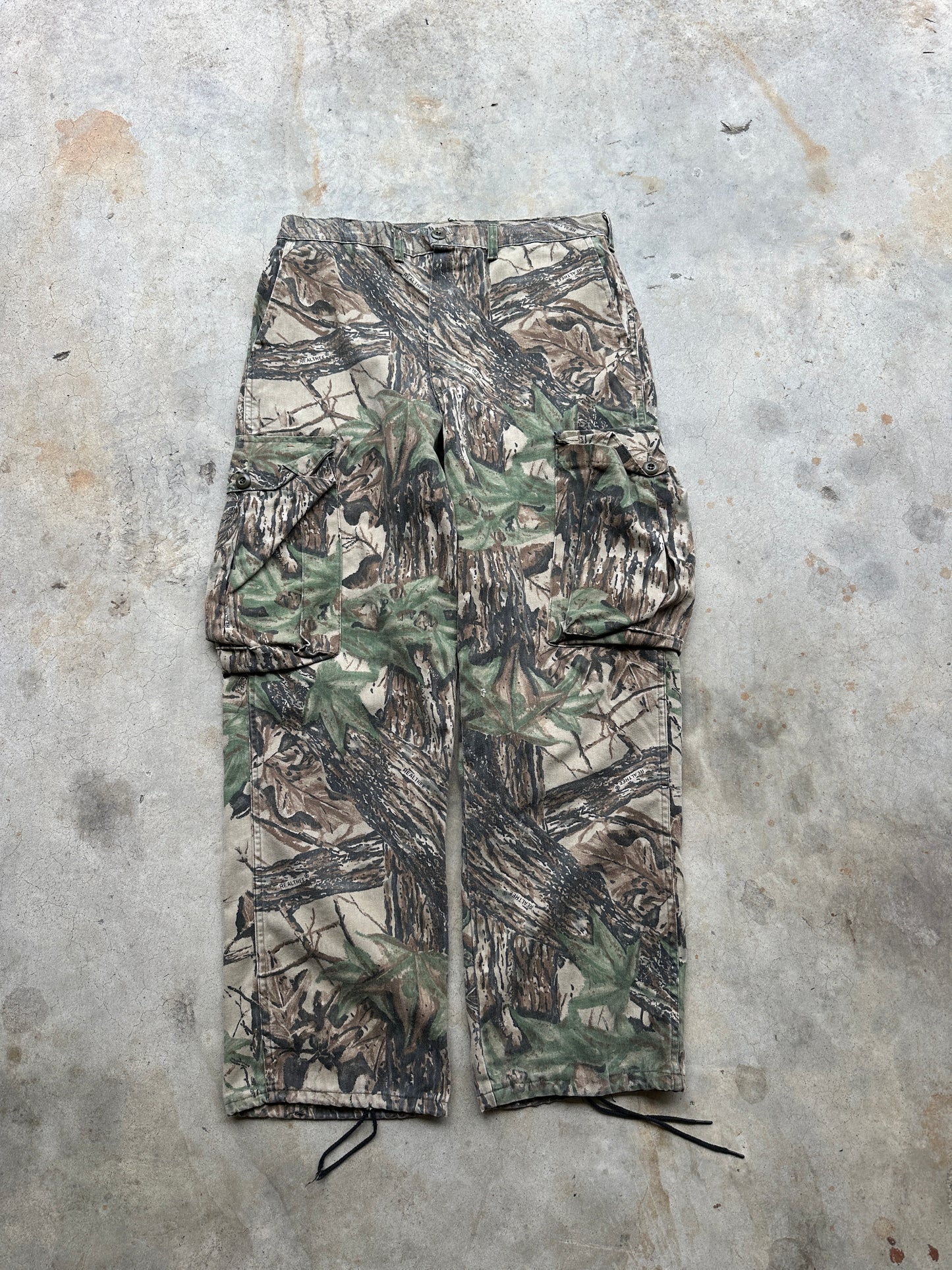 Vintage mossy oak camo pants (32x30)