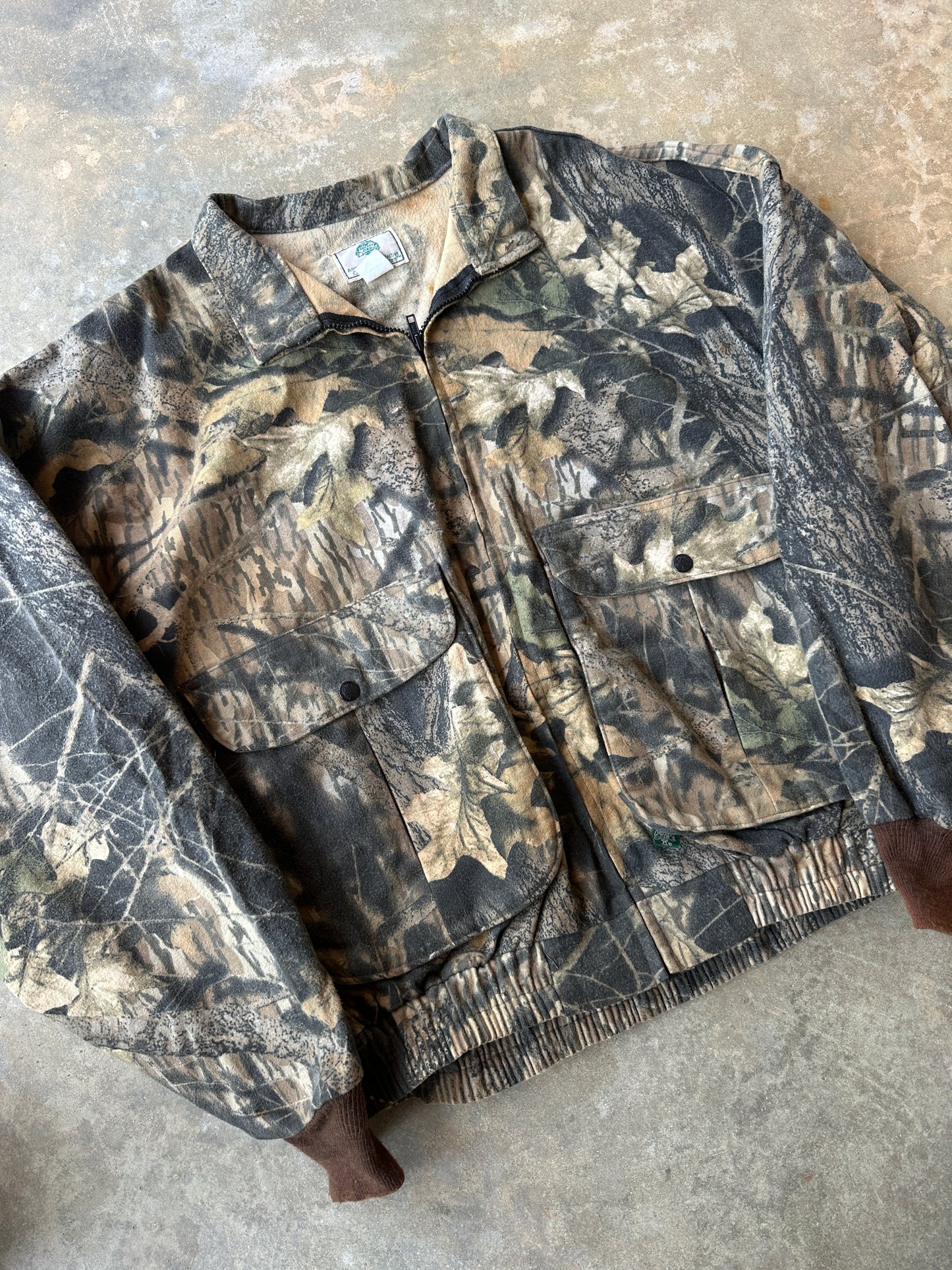 Vintage mossy oak camo jacket (XL)