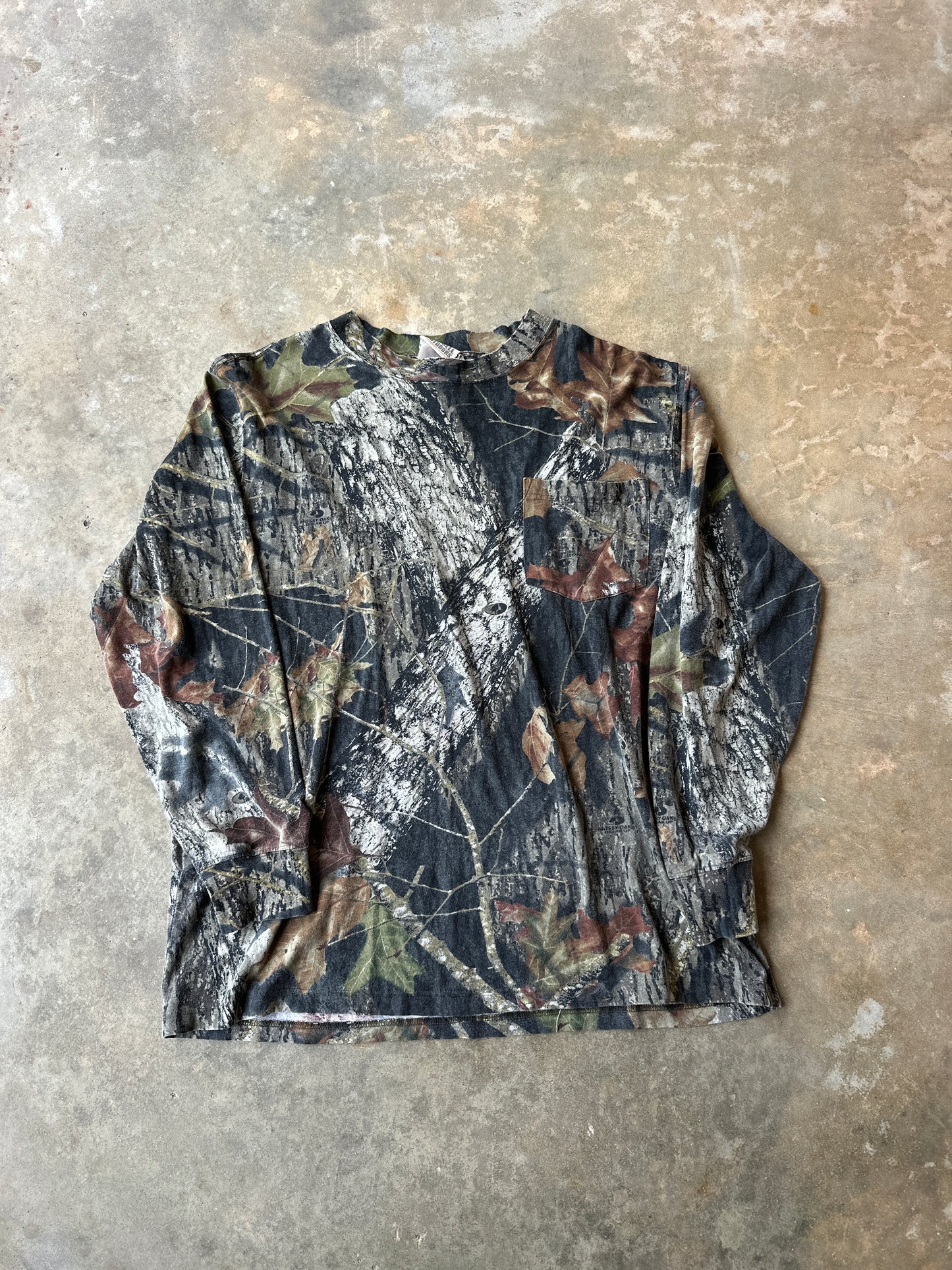 Vintage russel long sleeve camo tshirt (L)